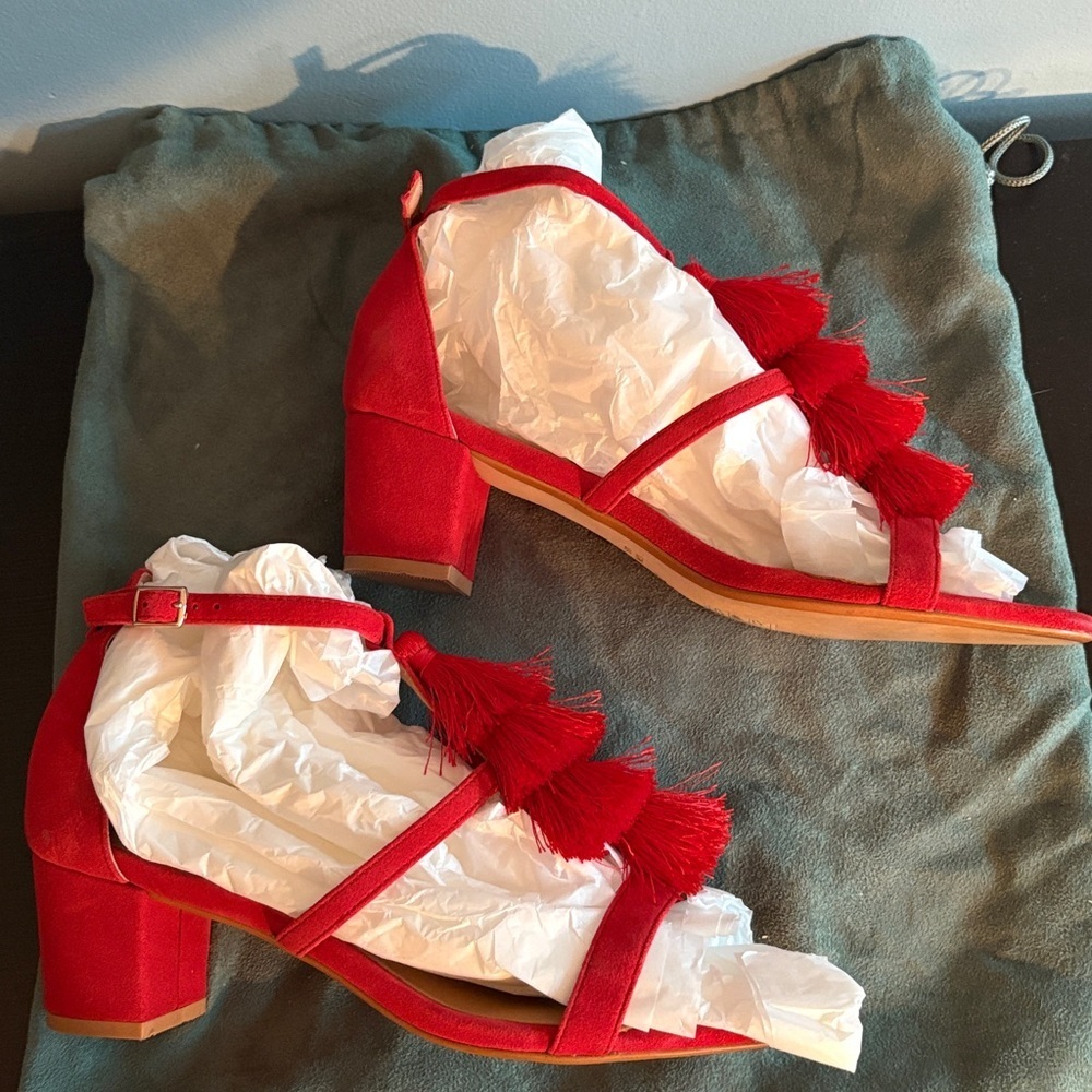 Anthropology Red Tassel Sling Back. Size 10 - Picture 3 of 11